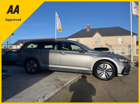 2020 Volkswagen Passat - photo 4