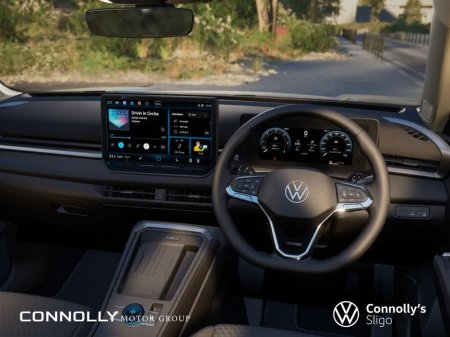 2026 Volkswagen T-Roc - thumbnail 4