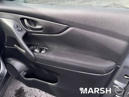 2018 Nissan Qashqai 1.2 XE 18 4DR €16,425 thumbnail