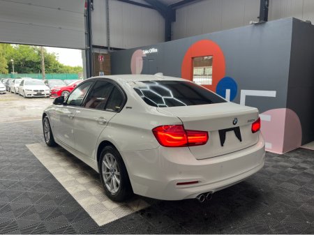 2018 BMW 3 Series BMW 330e / 35k KMs / HEATED SEATS , REVERSE CAMERA & MORE €22,950