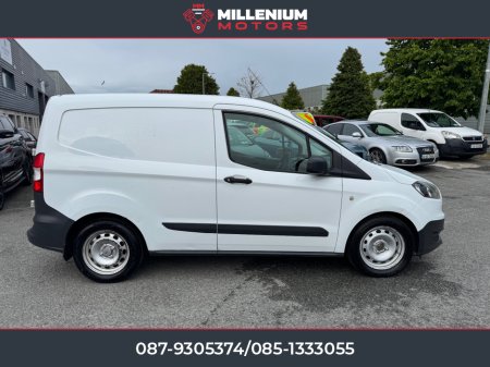 2016 Ford Transit Courier 2016 1.5 €5,999