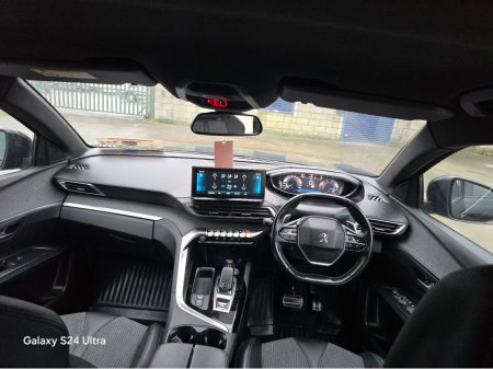 2023 Peugeot 3008 - thumbnail 11