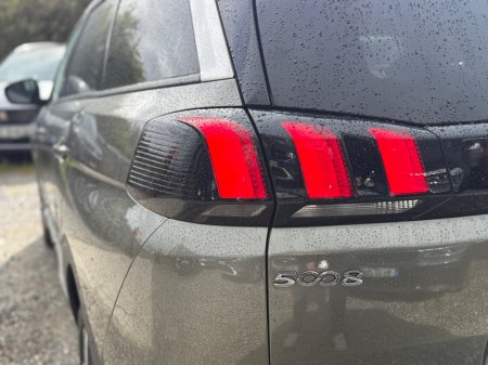2018 Peugeot 5008 - thumbnail 31