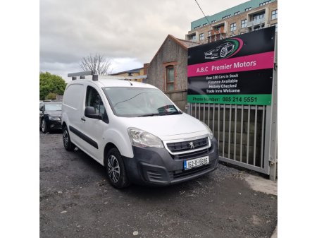 2016 Peugeot Partner  €5,450