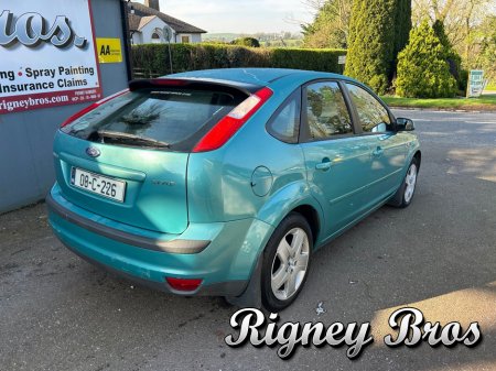 2008 Ford Focus - thumbnail 5