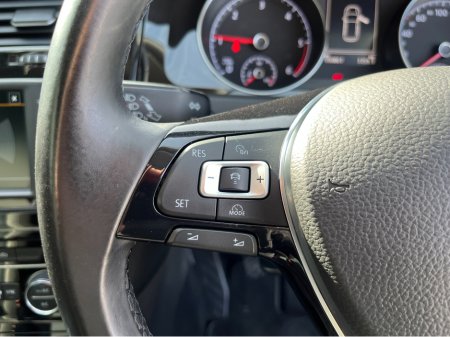 2016 Volkswagen Golf - thumbnail 23