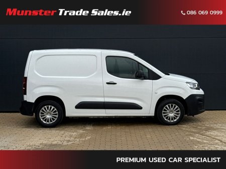 2022 Citroen Berlingo 1.5 BlueHDI 1 Owner Low Kms €12,950 thumbnail