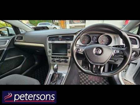 2017 Volkswagen Golf VOLKSWAGEN GOLF 1.2 PETROL AUTOMATIC - LOW MILEAGE €17,950 thumbnail