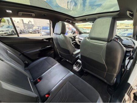 2023 Volkswagen ID.4 - thumbnail 16