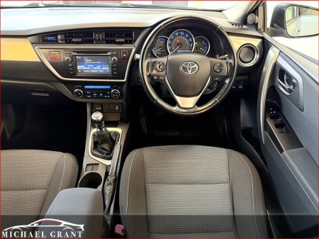 2014 Toyota Auris - thumbnail 12