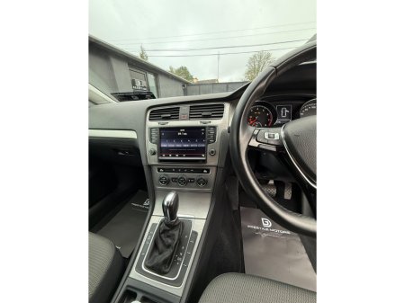 2014 Volkswagen Golf  €13,995 thumbnail