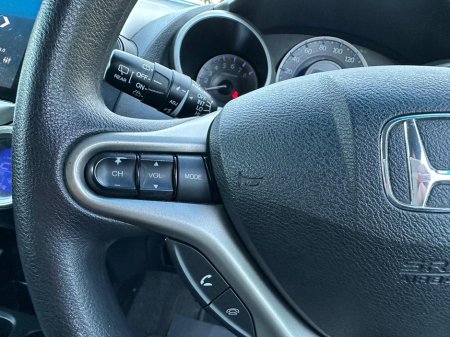 2012 Honda Fit 1.3 CVT HYBRID 88 BHP AUTO €5,450 thumbnail