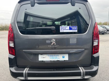 2023 Peugeot Rifter - thumbnail 8