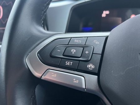 2024 Volkswagen T-Roc Spec ED 1.0tsi M6F 116HP thumbnail