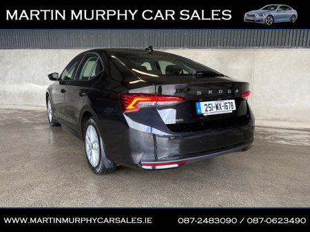 2025 Skoda Octavia SELECTION 2.0 TDI 115HP €33,950 thumbnail