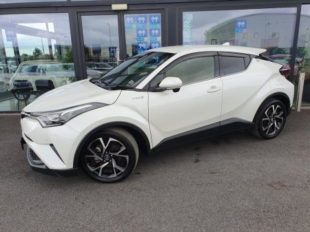 2017 Toyota C-HR HALF LEATHER * 1.8 SELF CHARGING HYBRID €19,450