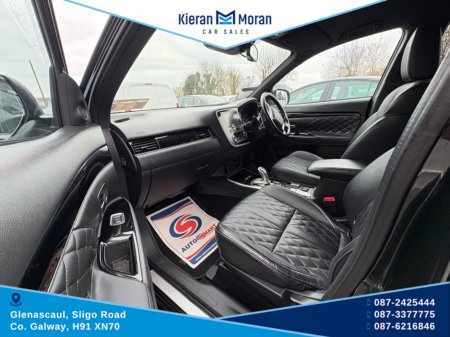 2019 Mitsubishi Outlander - thumbnail 13