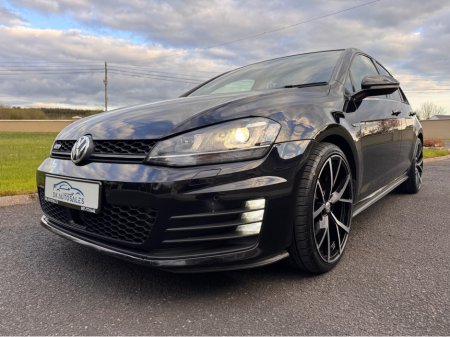 2017 Volkswagen Golf - thumbnail 2