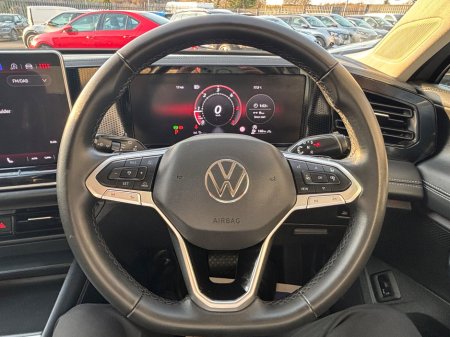 2024 Volkswagen Tiguan - thumbnail 18