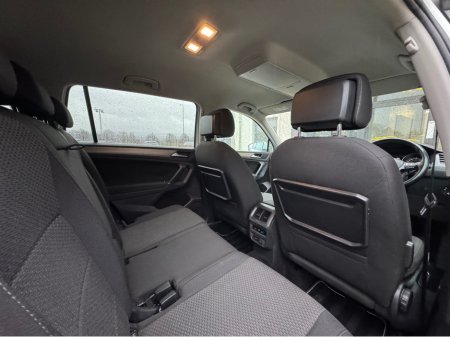 2019 Volkswagen Tiguan Allspace MATCH TDI €27,700 thumbnail