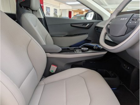 2026 Kia EV6 - thumbnail 6