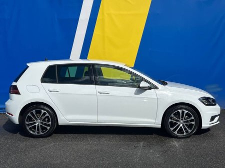 2019 Volkswagen Golf COMFORTLINE 2.0 TDI AUTO // 360 SURROUND PARKING SENSORS // FULL SERVICE HISTORY // DIAMOND CUT ALLOYS €22,900