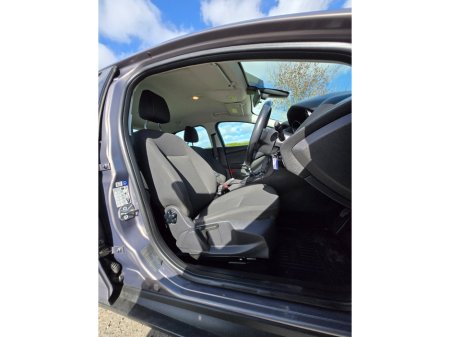 2015 Ford Focus - thumbnail 8