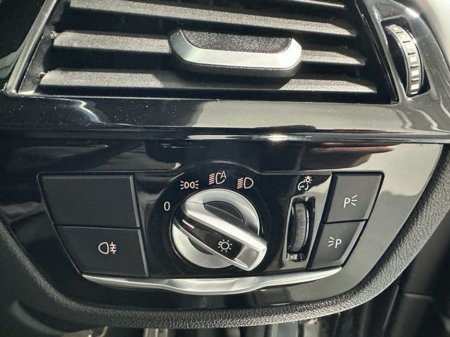 2020 BMW 5 Series - thumbnail 21