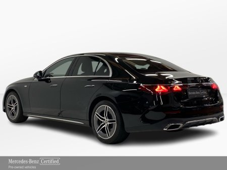 2025 Mercedes-Benz E Class - thumbnail 4