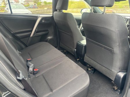 2017 Toyota Rav4 - thumbnail 11