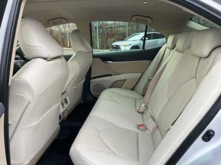 2024 Toyota Camry PLATINUM EDITION 4 €46,950 thumbnail