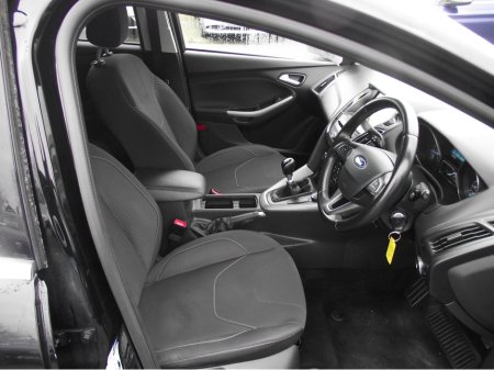 2018 Ford Focus - thumbnail 7