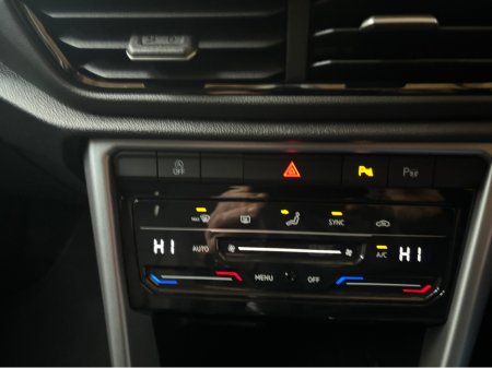 2024 Volkswagen T-Roc - thumbnail 12