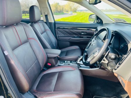 2017 Mitsubishi Outlander - thumbnail 21