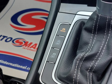 2017 Volkswagen Golf  €30,995 thumbnail