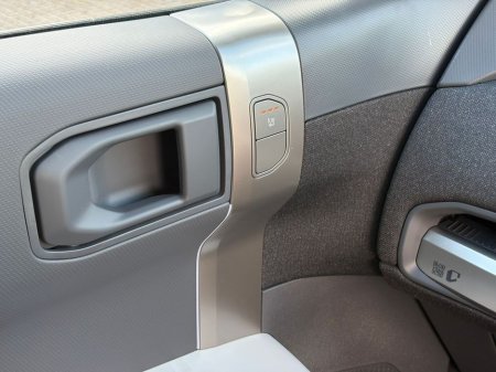 2026 Kia EV3 - thumbnail 26