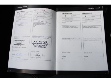 2020 Jaguar E-Pace 2.0 D 150PS CHEQUERED FLAG EDITION AWD AUTO €22,950 thumbnail