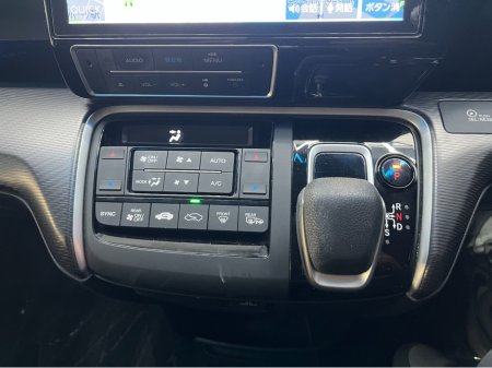 2021 Honda Stepwagon - thumbnail 20