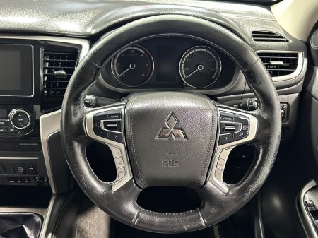 2020 Mitsubishi L200 - thumbnail 12