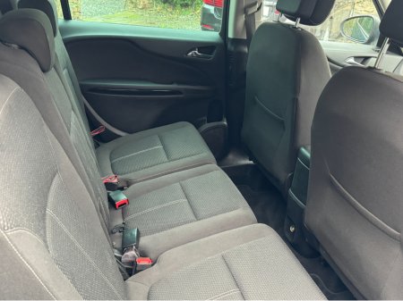 2015 Opel Zafira 2.0 CDTI SRI TOURER 5DR €8,900 thumbnail