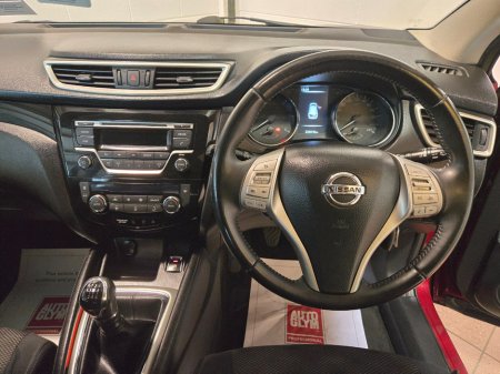 2014 Nissan Qashqai - thumbnail 16