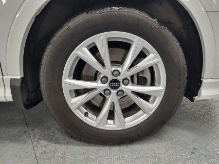 2024 Audi Q3 45 TFSI E S Tronic S line €43,975 thumbnail