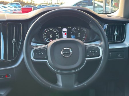 2018 Volvo XC60 D4 Momentum Auto €24,995 thumbnail