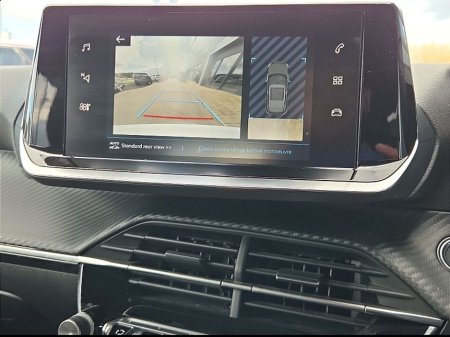 2023 Peugeot 2008 - thumbnail 13