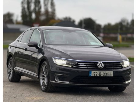 2017 Volkswagen Passat Volkswagen Passat 2017 GTE AUTO High Line €14,990 thumbnail