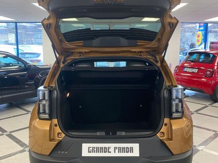 2026 Fiat Grande Panda  €22,995 thumbnail