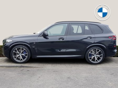 2023 BMW X5 xDrive50e M Sport Pro €82,995