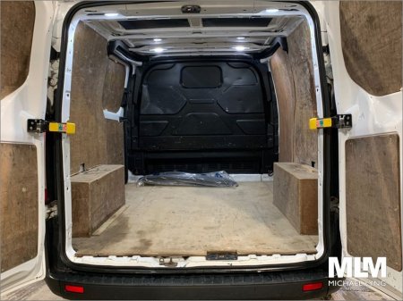 2022 Ford Transit 2.0 TDCI 130PS 350 L3H1 AWD LEADER €19,950 thumbnail