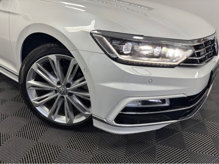 2018 Volkswagen Passat VOLKSWAGEN PASSAT 2.0 TSI DSG*PANORAMIC TILT AND SLIDE SUNROOF*PRO NAV MEDIA SYSTEM, APPLE CAR PLAY*HEATED MASSAGE ELECTRIC ADJUSTABLE SEATS*KEYLESS ENTRY*BLIND SPOT ASSIST*DCC ACC*PARK ASSIST*E BOOT €23,950 thumbnail