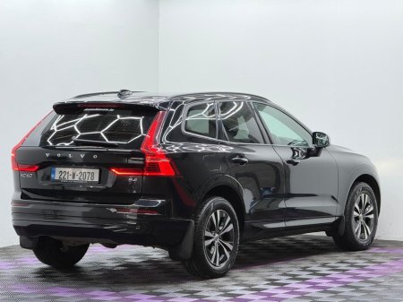 2022 Volvo XC60 B4 diesel MHEV 197hp AT8 Core €39,950 thumbnail